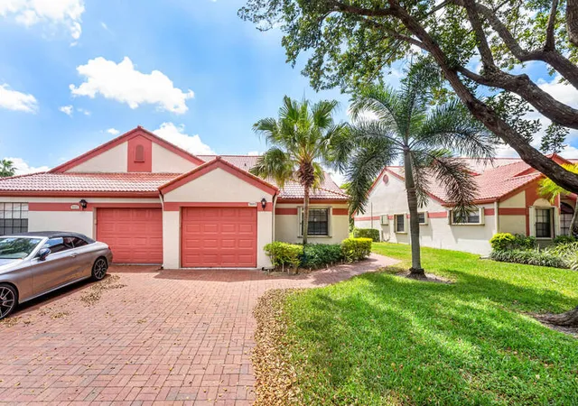 Homes for sale in Delray Beach, FL | 7888 Lexington Club Blvd #B, Delray Beach, FL 33446 | MLS# B26011221
