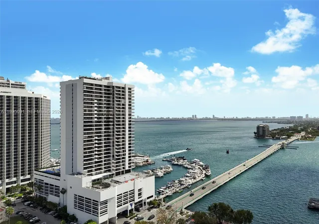Homes for sale in Miami, FL | 555 Ne 15th Street, Miami, FL 33132 | Houzeo