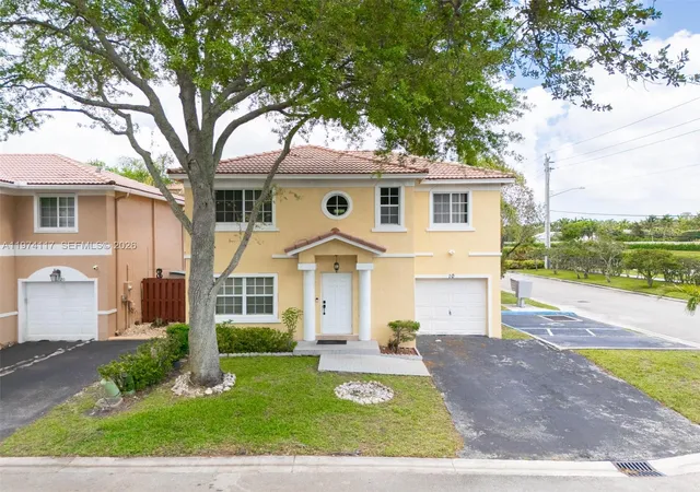 4th image of 10 Nw 110Th Ave, Plantation, FL 33324 | MLS# A11974117