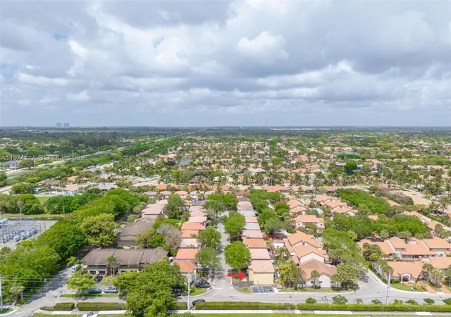 50th image of 10 Nw 110th Ave, Plantation, FL 33324 | MLS# A11974117