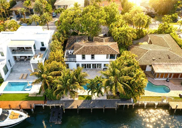 Single family home for sale at 1895 NE 118th Road, North Miami, FL 33181 | MLS# A11995135 | Listing updated on 2026-07-31