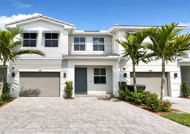 1st image of 181 Sw 170th Ave, Pembroke Pines, FL 33027 | MLS# A11995166