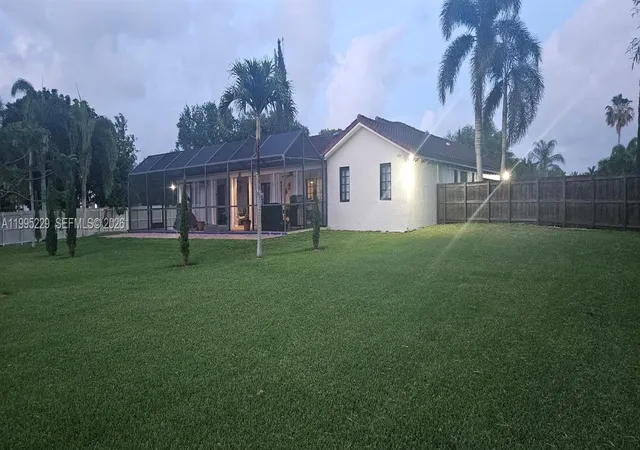 2nd image of 28104 Sw 168th Ct, Homestead, FL 33030 | MLS# A11995229