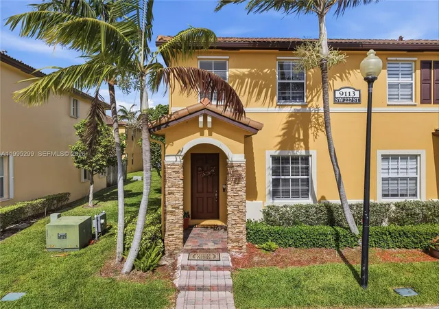 Homes for sale in Cutler Bay, FL | 9113 Sw 227Th St #1, Cutler Bay, FL 33190 | MLS# A11995299