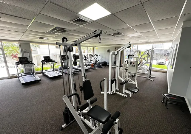 27th image of 300 Bayview Dr #216, Sunny Isles Beach, FL 33160 | MLS# A11993631