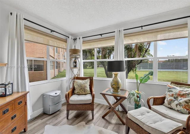5th image of 9821 Sunrise Lakes Blvd, Sunrise, FL 33322