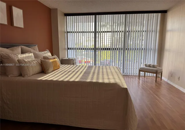 3rd image of 600 Parkview Dr #222, Hallandale Beach, FL 33009 | MLS# A11994867