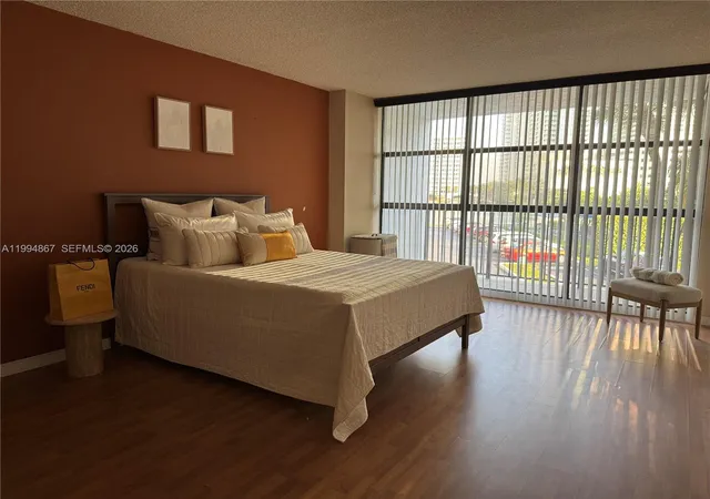 5th image of 600 Parkview Dr #222, Hallandale Beach, FL 33009 | MLS# A11994867