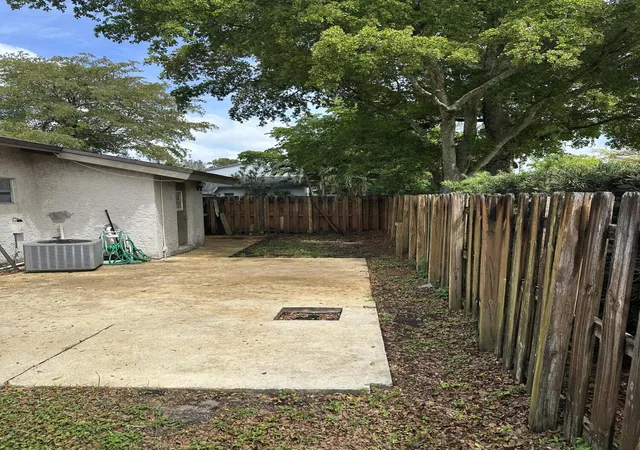 Homes for sale in Plantation, FL | 7275 W Sunrise Boulevard, Plantation, FL 33313 | Houzeo