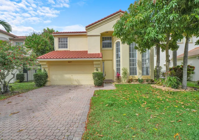 Homes for sale in Wellington, FL | 9037 Alexandra Dr, Wellington, FL 33414 | MLS# B26011624
