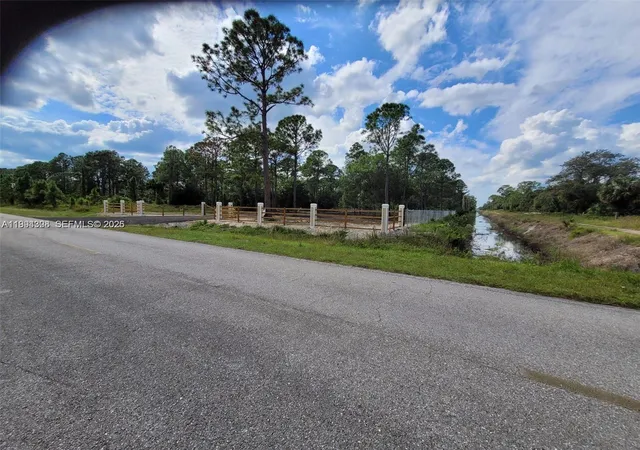 4th image of 610 S Quebrada St, Clewiston, FL 33440 | MLS# A11994308