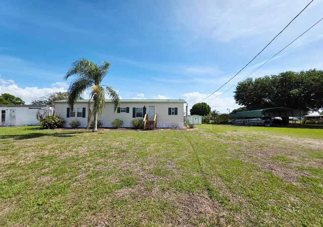 1st image of 1501 W Lake Dr Dr W, Okeechobee, FL 34974 | MLS# B26011713