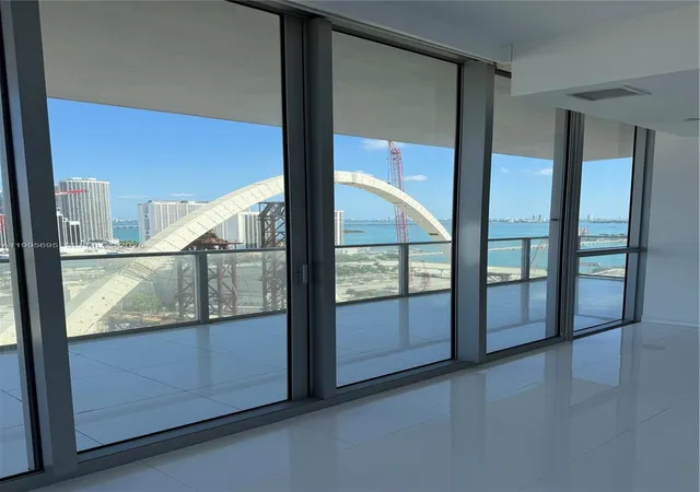4th image of 1100 Biscayne Blvd #2605, Miami, FL 33132 | MLS# A11995695