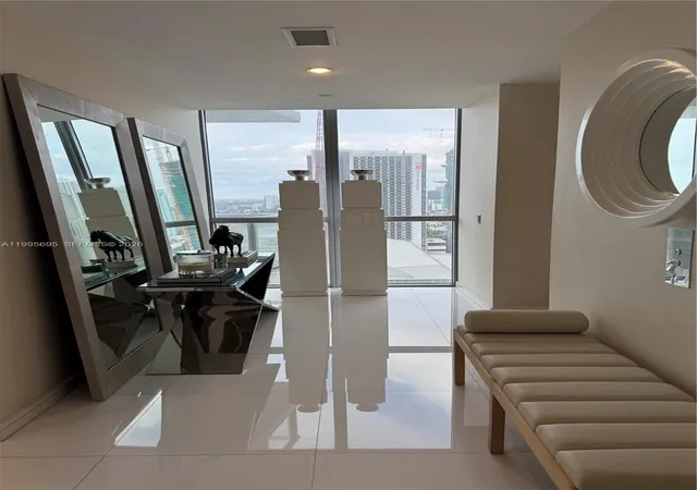 5th image of 1100 Biscayne Blvd #2605, Miami, FL 33132 | MLS# A11995695
