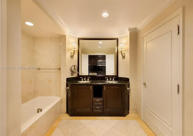 4th image of 601 N Ft Lauderdale Beach Blvd #903, Fort Lauderdale, FL 33304 | MLS# A11990243