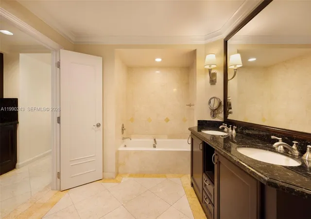 5th image of 601 N Ft Lauderdale Beach Blvd #903, Fort Lauderdale, FL 33304 | MLS# A11990243