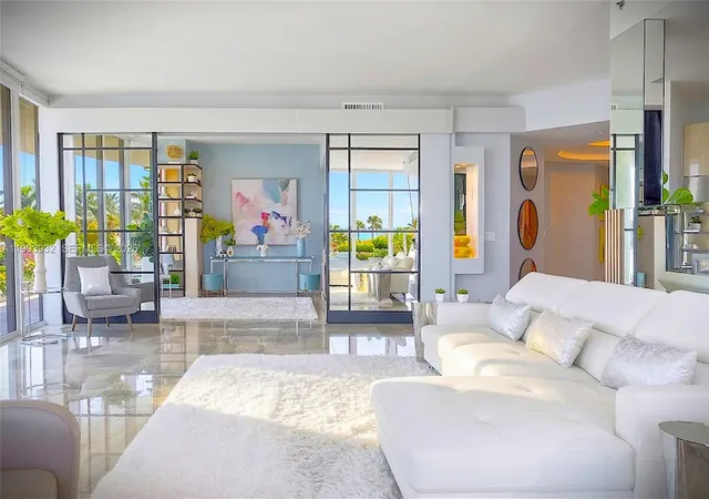 5th image of 100 S Pointe Dr #506, Miami Beach, FL 33139 | MLS# A11993932