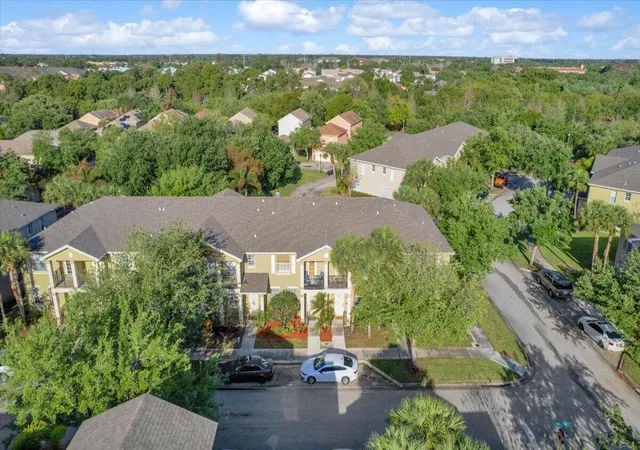 3rd image of 1888 Se High Springs Dr, Port St Lucie, FL 34952 | MLS# B26011960