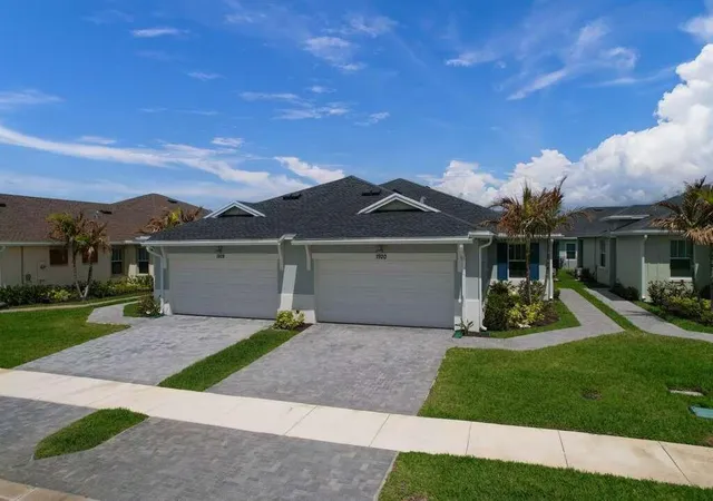 Photo 2 of Sale Pending at 1920 Se Crosswood Way, Port Saint Lucie, FL 34984 | MLS# B26012027 | Listing updated on 2026-09-11