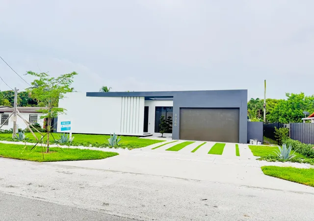 Photo 1 of Single family home for sale at 8966 Sw 40th Terrace, Miami, FL 33165 | MLS# B26012052 | Listing updated on 2026-10-29