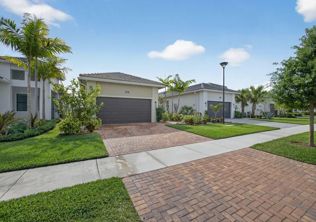 1st image of 4805 Saint Armands Wy, Loxahatchee, FL 33470 | MLS# B26012219