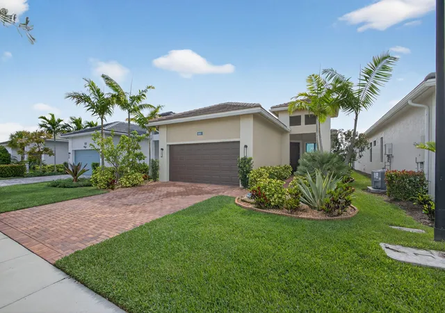 3rd image of 4805 Saint Armands Wy, Loxahatchee, FL 33470 | MLS# B26012219