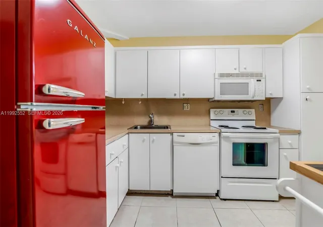 2nd image of 3671 Environ Blvd #368, Lauderhill, FL 33319 | MLS# A11992552