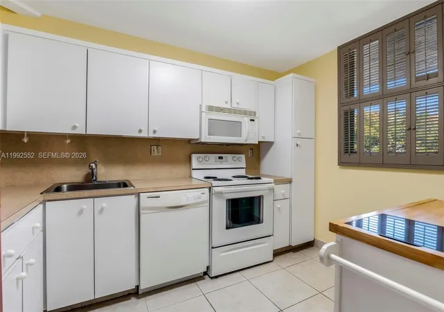 3rd image of 3671 Environ Blvd #368, Lauderhill, FL 33319 | MLS# A11992552