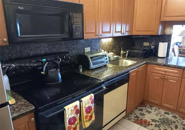 4th image of 3545 Ne 166Th St #306, North Miami Beach, FL 33160 | MLS# A11996550