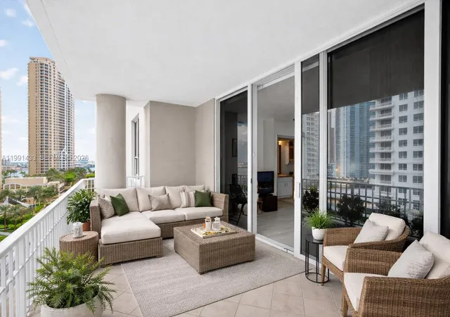 1st image of 701 Brickell Key Blvd #1108, Miami, FL 33131 | MLS# A11991433