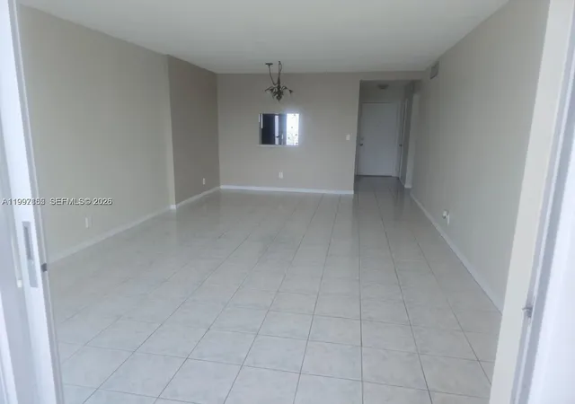 5th image of 320 Ne 12Th Ave, Hallandale Beach, FL 33009