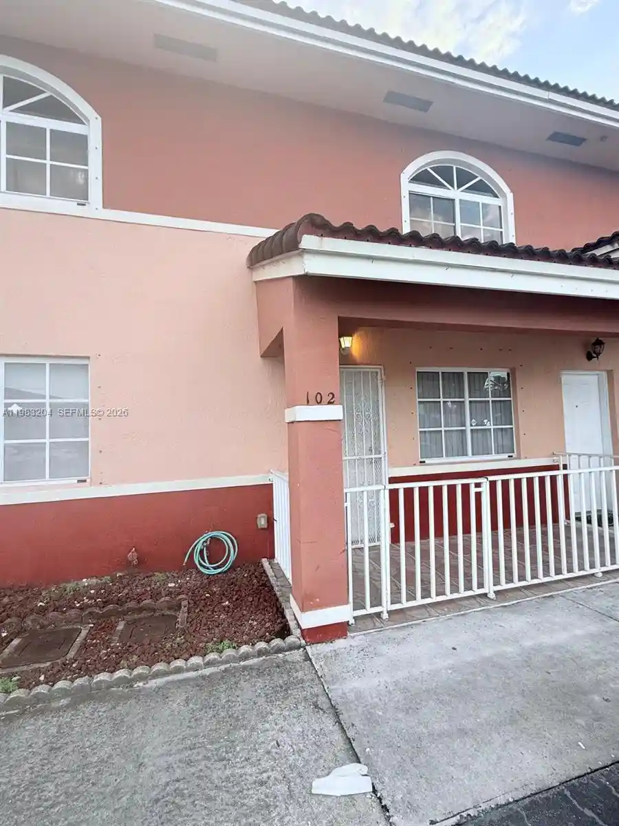 Listing Photo 1 - Condo for sale in 6801 W 36Th Ave located at 6801 W 36Th Ave, Hialeah Gardens, FL 33018 - Unit #102