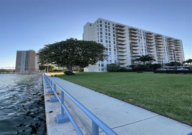 3rd image of 880 Ne 69Th St #11M, Miami, FL 33138 | MLS# A11997307