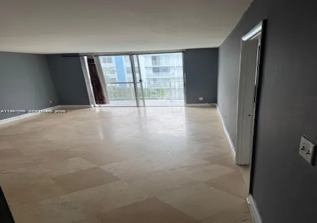 5th image of 488 Nw 165Th St Rd #B408, Miami, FL 33169 | MLS# A11997379