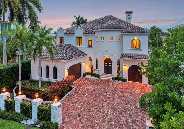 Photo 3 of Mansion for sale at 2406 Barcelona Dr, Fort Lauderdale, FL 33301 | MLS# B26012844 | Listing updated on 2026-09-24