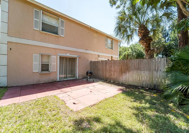 Homes for sale in Greenacres, FL | 162 Baldwin Blvd, Greenacres, FL 33463 | MLS# B26012894