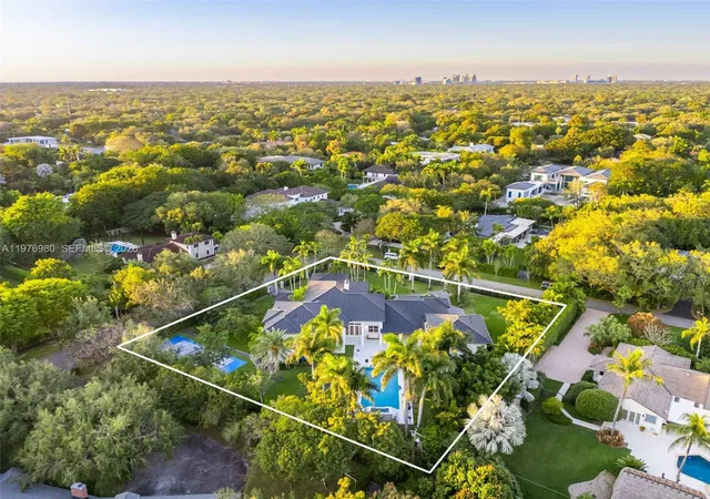 4th image of 6290 Sw 130Th Ter, Pinecrest, FL 33156 | MLS# A11976980