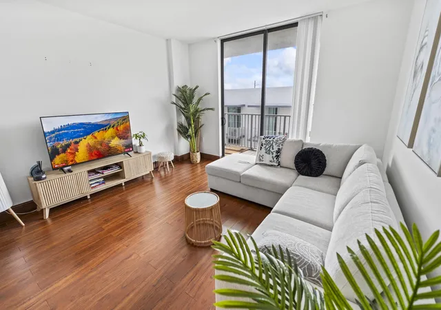 Photo 1 of Condo for sale at 140 S Dixie Hwy #533, Hollywood, FL 33020 | MLS# B26013001 | Listing updated on 2026-09-23