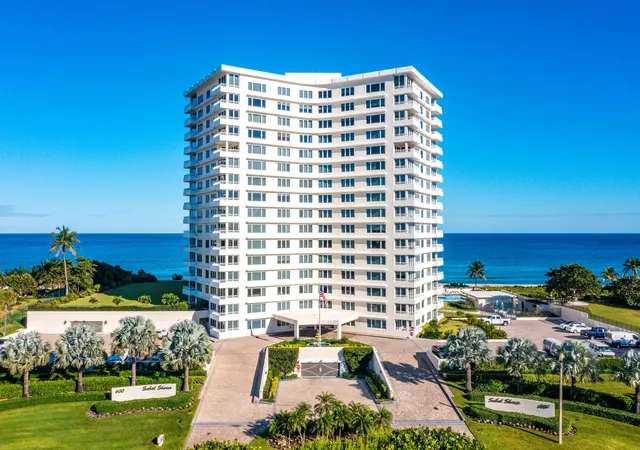 Photo 2 of Condo for sale at 600 S Ocean Blvd #504, Boca Raton, FL 33432 | MLS# B26013008 | Listing updated on 2026-10-08