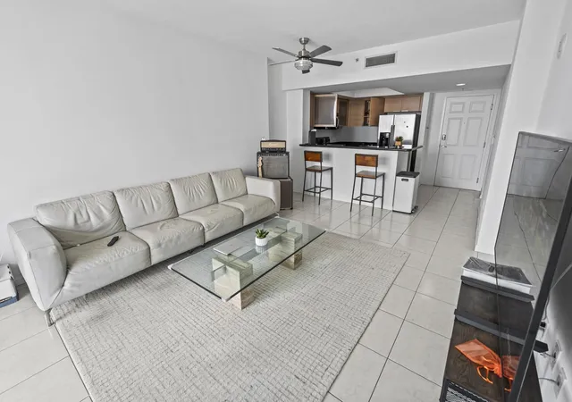 Photo 2 of Condo for sale at 140 S Dixie Hwy #905, Hollywood, FL 33020 | MLS# B26013028 | Listing updated on 2026-09-23