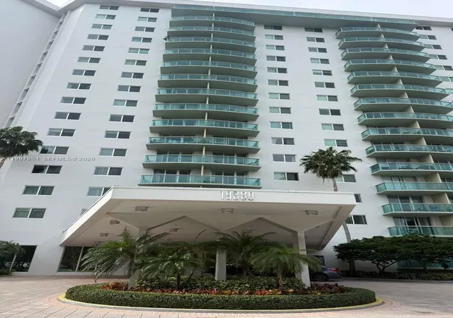 26th image of 19380 Collins Ave #319, Sunny Isles Beach, FL 33160 | MLS# A11997851