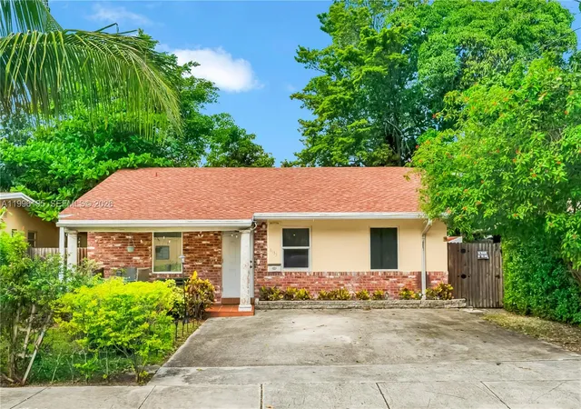 1st image of 6133 Sw 62nd Ter, South Miami, FL 33143 | MLS# A11996195
