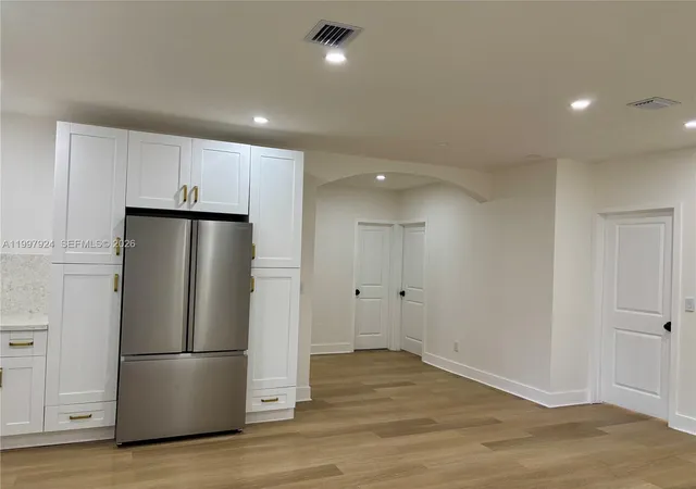 3rd image of 1231 Lisbon St, Coral Gables, FL 33134 | MLS# A11997924