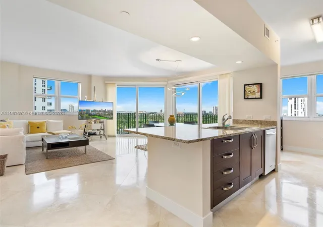 4th image of 20000 E Country Club Dr #1102, Miami, FL 33180 | MLS# A11997973
