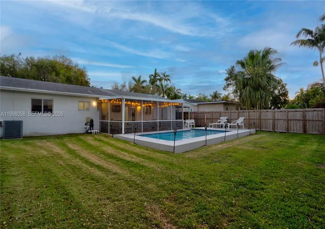 Homes for sale in Cutler Bay, FL | 9311 Sterling Dr, Cutler Bay, FL 33157 | MLS# A11998058