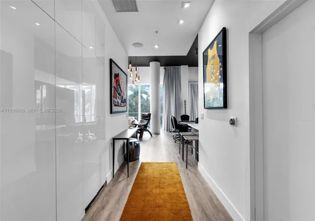 2nd image of 244 Biscayne Blvd #239, Miami, FL 33132 | MLS# A11996666