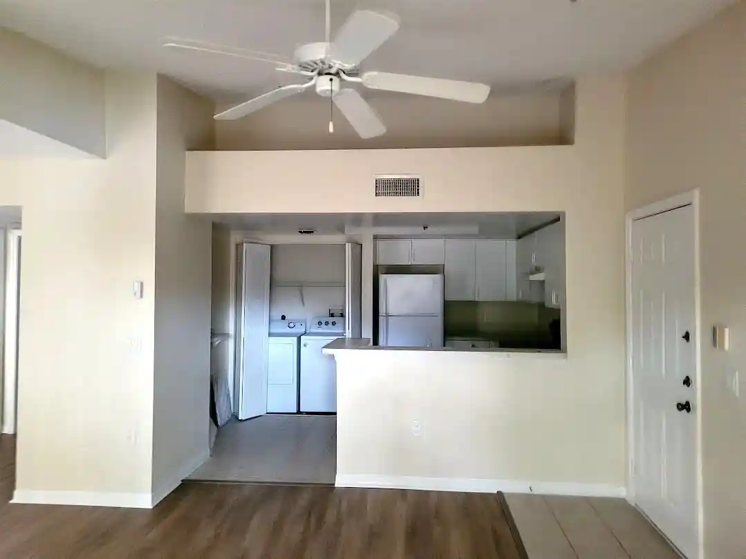 Listing Photo 1 - Condo for sale in 4195 N Haverhill Rd located at 4195 N Haverhill Rd, West Palm Beach, FL 33417 - Unit #324