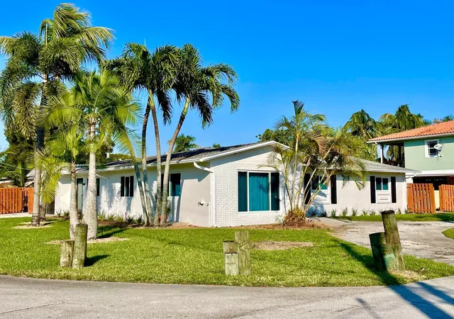 Photo 3 of Single family home for sale at 2809 Sw 46th Street, Fort Lauderdale, FL 33312 | MLS# B26013381 | Listing updated on 2026-09-23