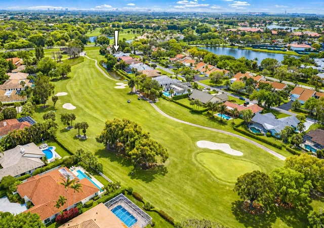 Homes for sale in Palm Beach Gardens, FL | 1 E Balfour Rd Rd E, Palm Beach Gardens, FL 33418 | MLS# B26013384