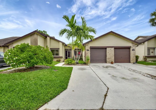 Homes for sale in Royal Palm Beach, FL | 178 Ramblewood Cir, Royal Palm Beach, FL 33411 | MLS# B26013659